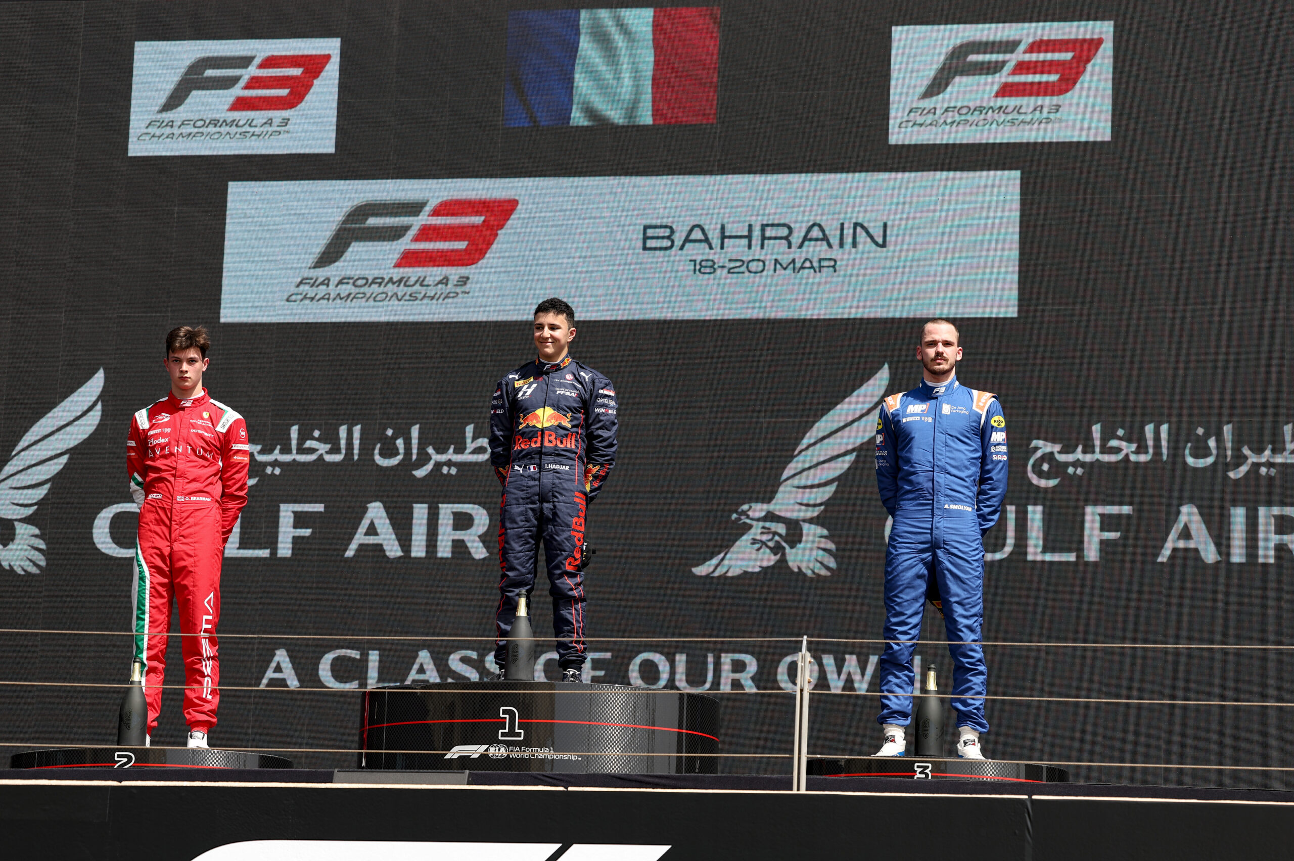 F3 – Hadjar consigue su primera victoria en Sakhir tras la penalización de Bearman