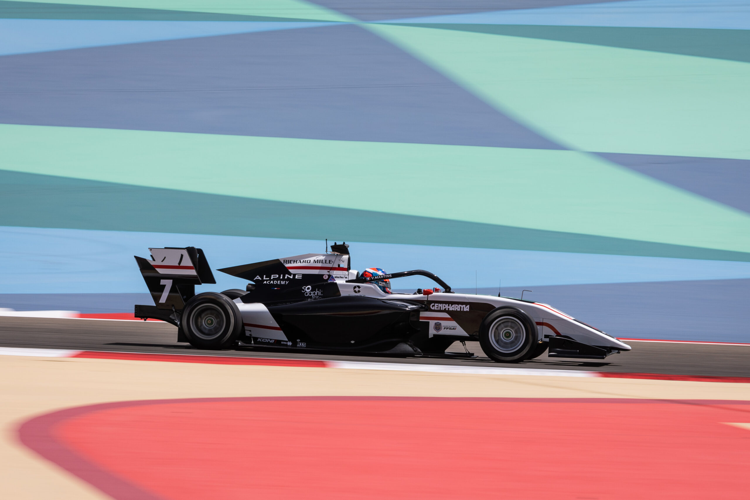 F3 – Martins vence a Sakhir para derrotar a Leclerc