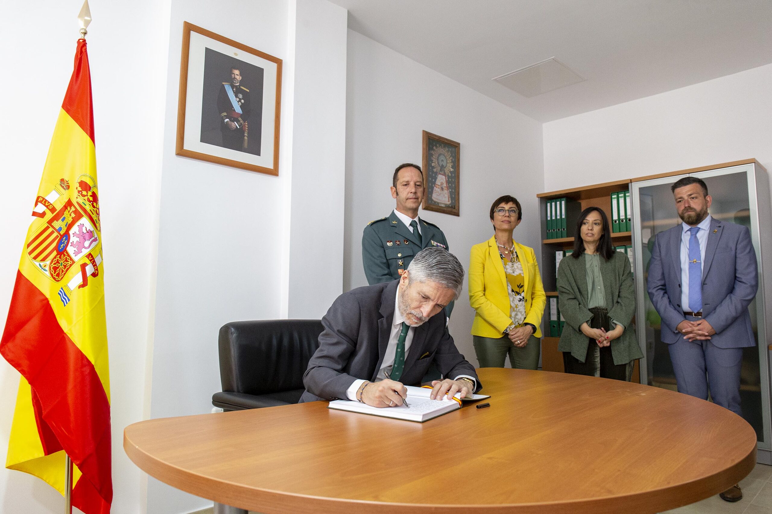 Grande Marlaska asegura que la Guardia Civil proporciona un escenario de seguridad que aporta prosperidad a las comunidades en las que opera