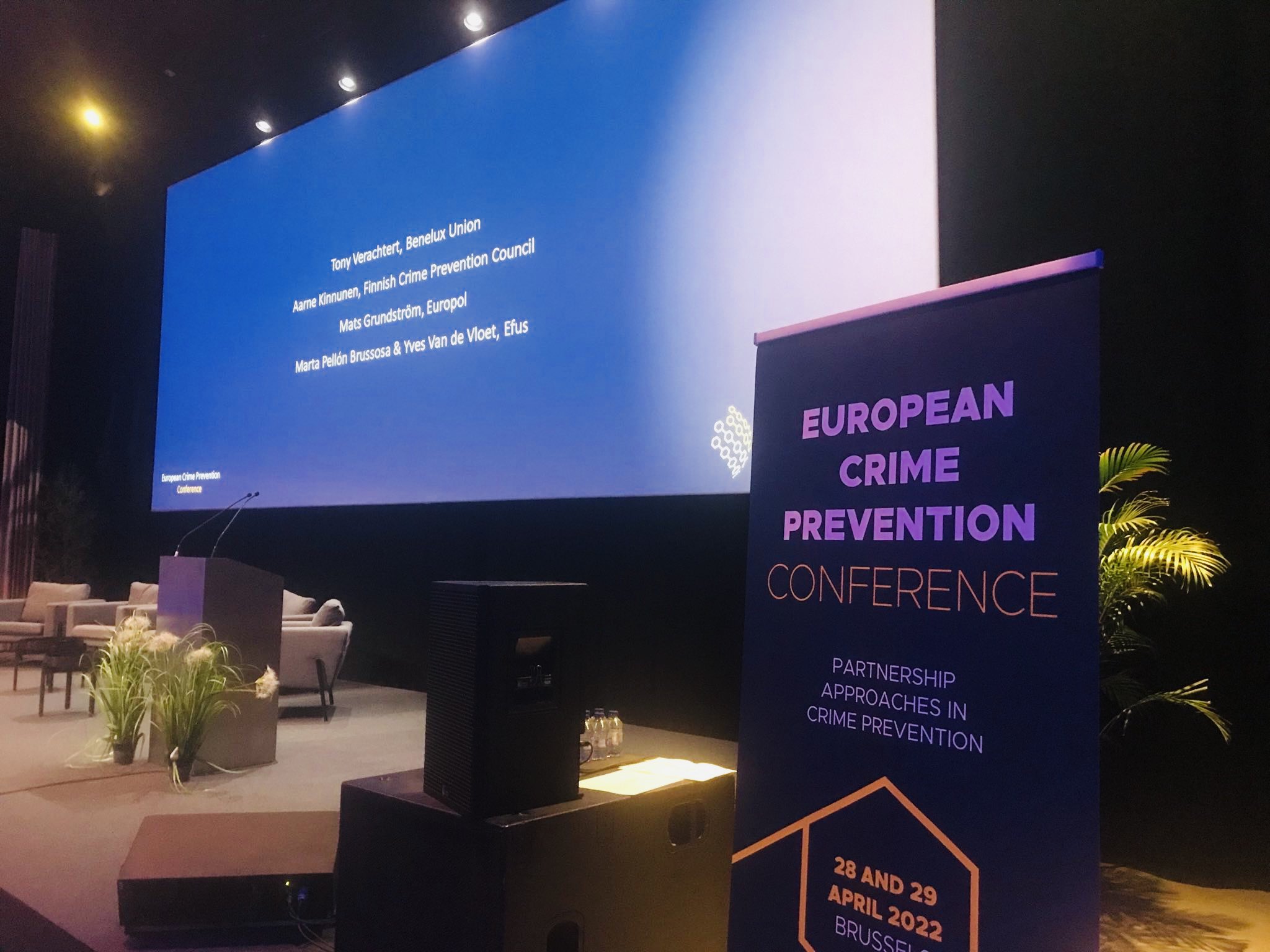 El Parlamento respalda dar mayores poderes a Europol, pero con supervisión